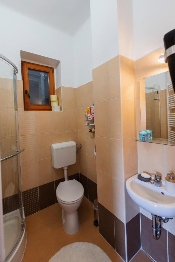 Heart Of Pecs Apartman Free Parking Luaran gambar
