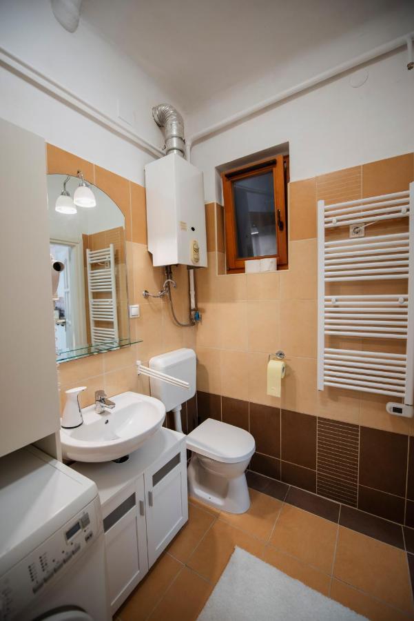 Heart Of Pecs Apartman Free Parking Luaran gambar