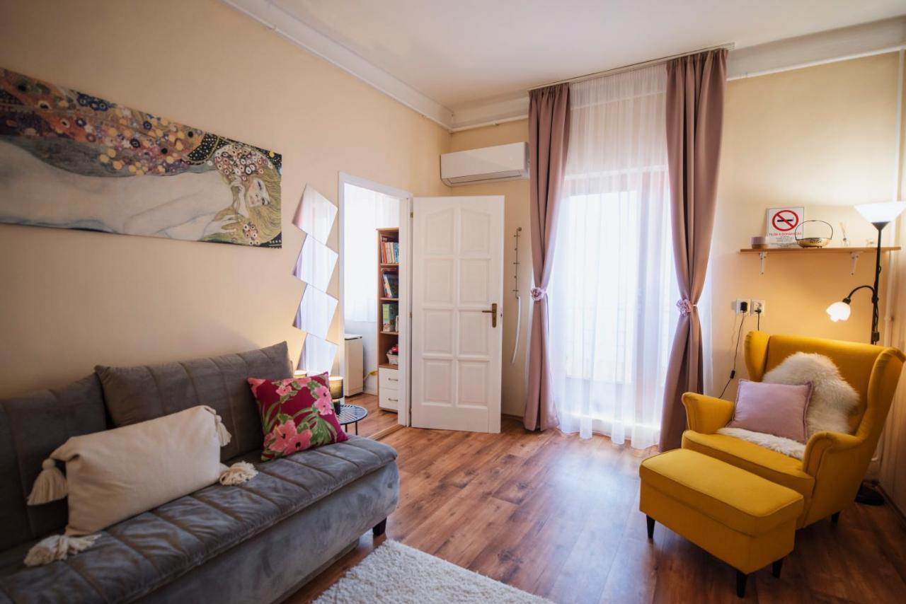Heart Of Pecs Apartman Free Parking Luaran gambar
